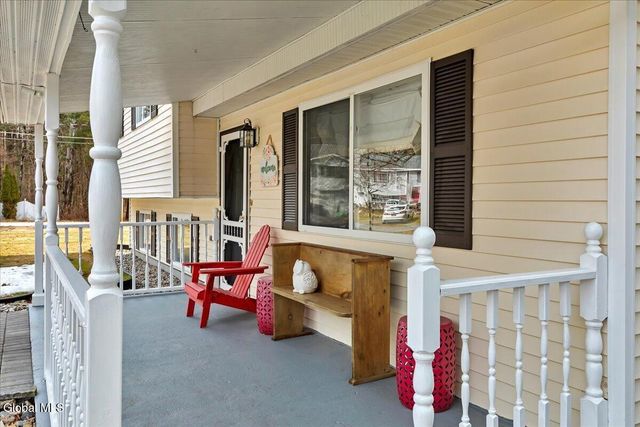 63 Rainbow Trail, Queensbury, NY 12804