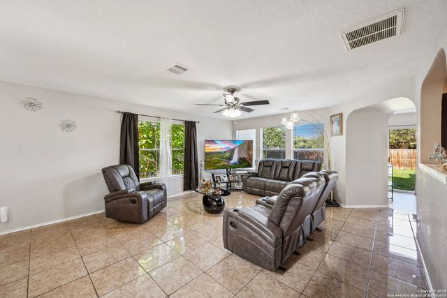 8810 Mesa, San Antonio, TX 78224