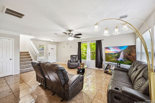 8810 Mesa, San Antonio, TX 78224