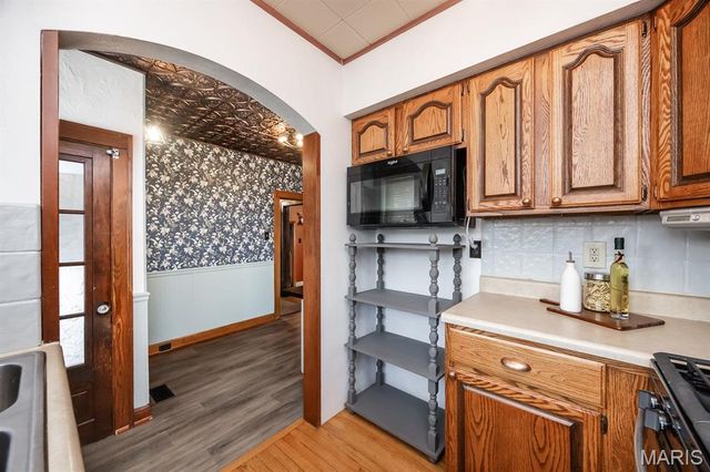 8 Kircher Place, Belleville, IL 62220