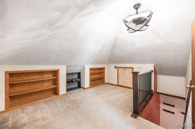 8 Kircher Place, Belleville, IL 62220