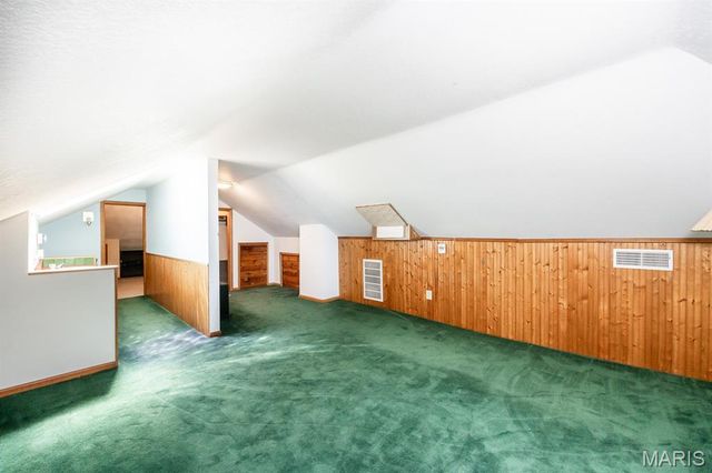 8 Kircher Place, Belleville, IL 62220