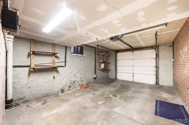 8 Kircher Place, Belleville, IL 62220