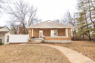 8 Kircher Place, Belleville, IL 62220