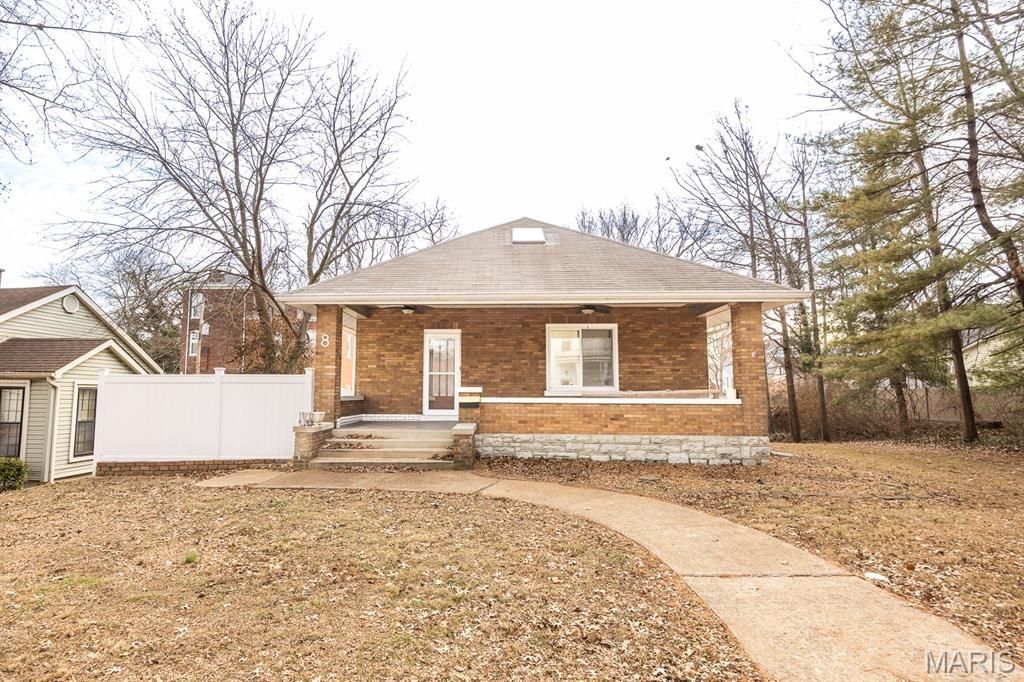 8 Kircher Place, Belleville, IL 62220