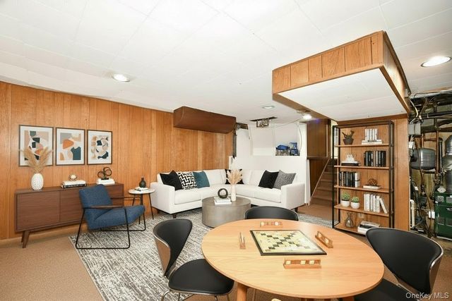 116 Nottingham Road, Manhasset Hills, NY 11040