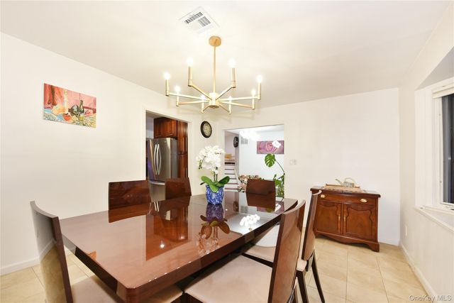 116 Nottingham Road, Manhasset Hills, NY 11040