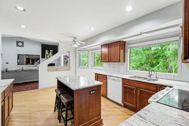 5635 Stanhope Street, West Bloomfield Twp, MI 48322