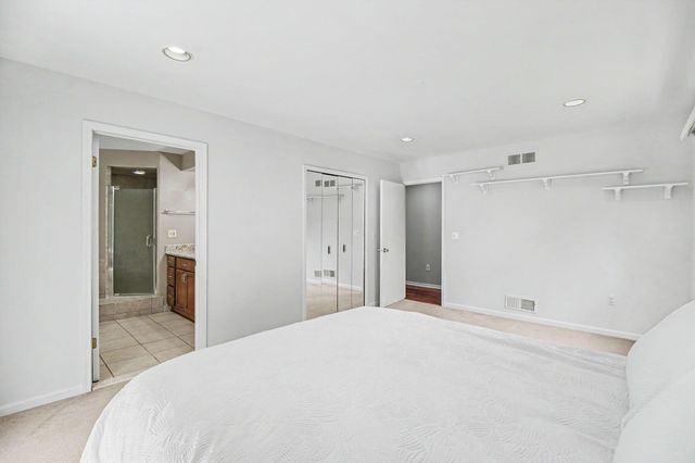 5635 Stanhope Street, West Bloomfield Twp, MI 48322