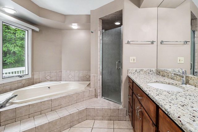 5635 Stanhope Street, West Bloomfield Twp, MI 48322