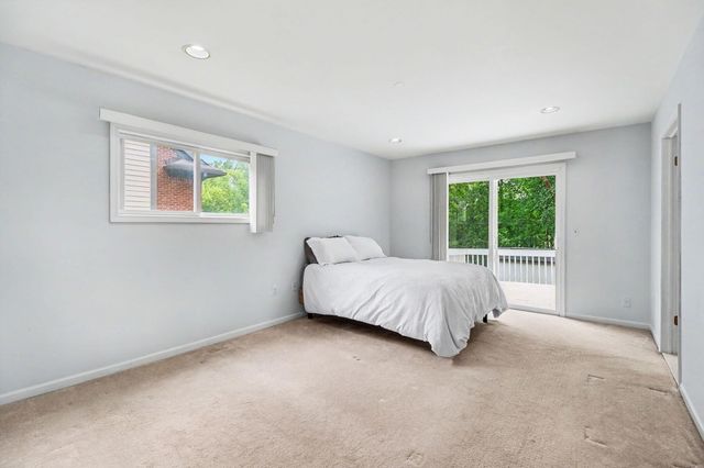 5635 Stanhope Street, West Bloomfield Twp, MI 48322