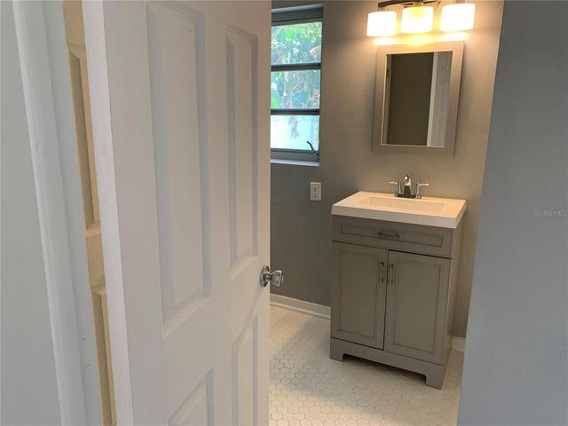 3516 W SAN PEDRO STREET, Tampa, FL 33629