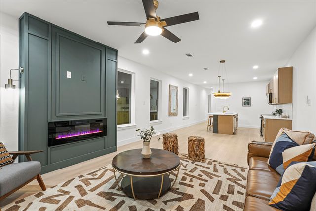 2331 Bethurum Avenue, Dallas, TX 75215