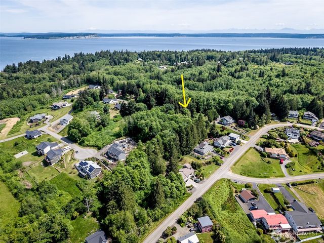 38743 Tinker Place NE, Hansville, WA 98340