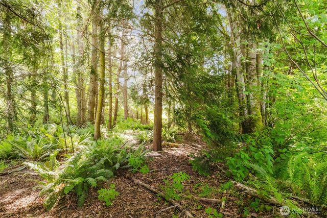 38743 Tinker Place NE, Hansville, WA 98340