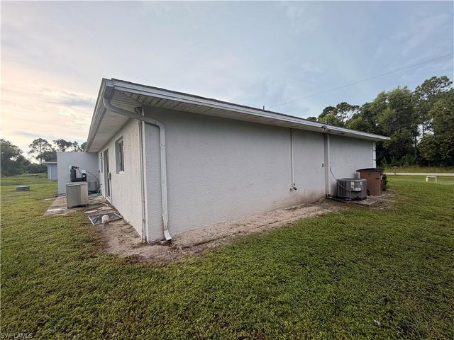 143 Meadow RD, Lehigh Acres, FL 33973