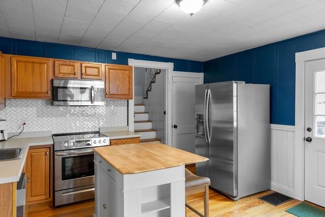 36 S Maple Street, Manchester, NH 03103