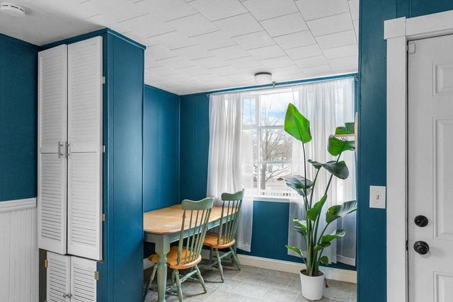 36 S Maple Street, Manchester, NH 03103