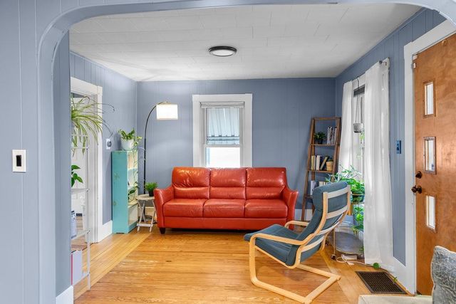 36 S Maple Street, Manchester, NH 03103