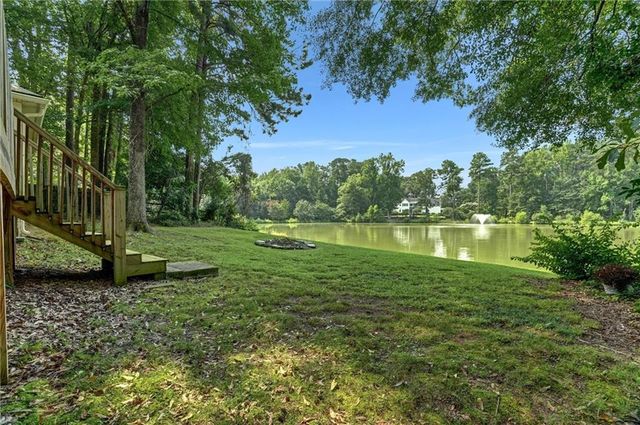3115 Country Lake Drive, Powder Springs, GA 30127
