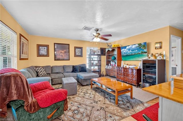 10020 Carolina ST 22, Bonita Springs, FL 34135