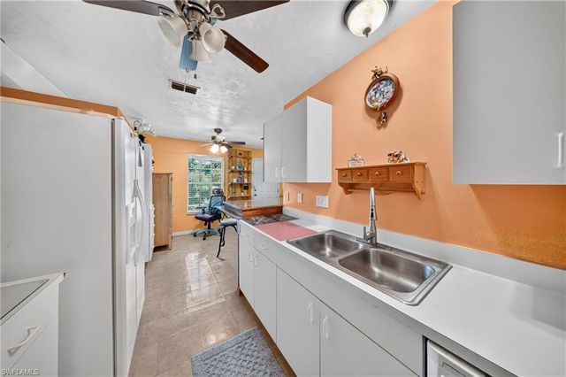 10020 Carolina ST 22, Bonita Springs, FL 34135