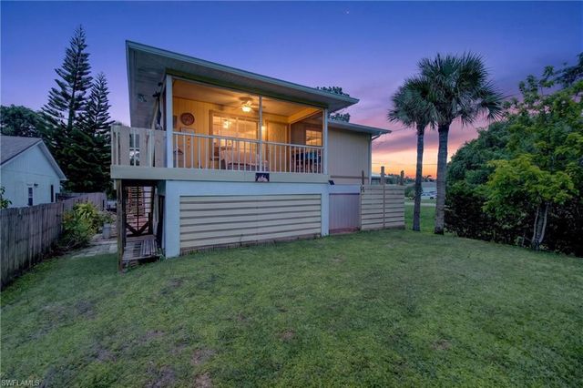 10020 Carolina ST 22, Bonita Springs, FL 34135
