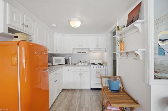 4005 Atlantic Ave Apt 112, Virginia Beach, VA 23451