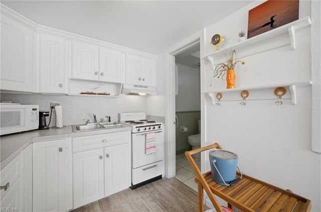 4005 Atlantic Ave Apt 112, Virginia Beach, VA 23451