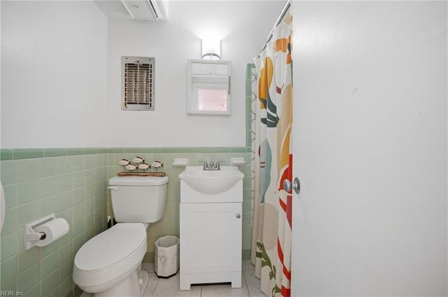 4005 Atlantic Ave Apt 112, Virginia Beach, VA 23451