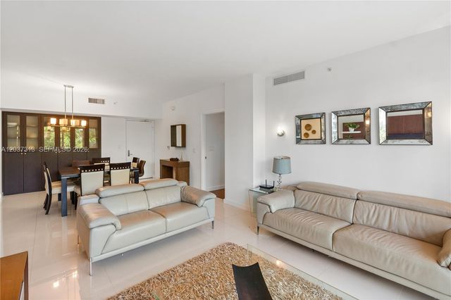 20000 E Country Club Drive 306, Aventura, FL 33180