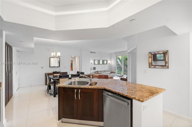 20000 E Country Club Drive 306, Aventura, FL 33180