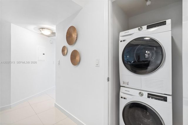 20000 E Country Club Drive 306, Aventura, FL 33180