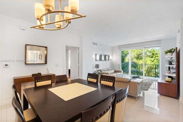 20000 E Country Club Drive 306, Aventura, FL 33180