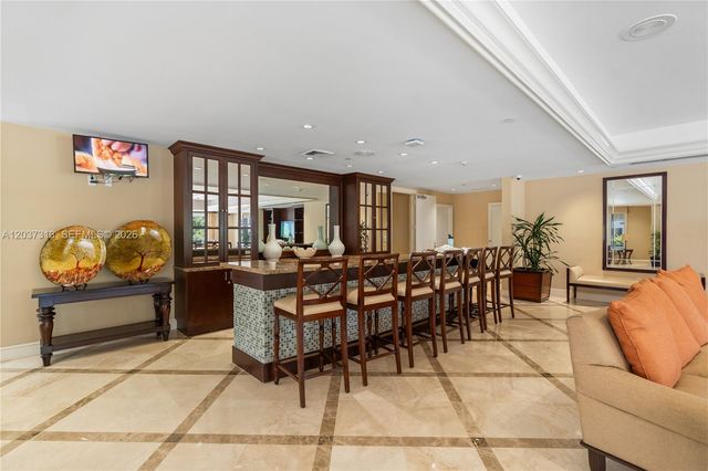20000 E Country Club Drive 306, Aventura, FL 33180