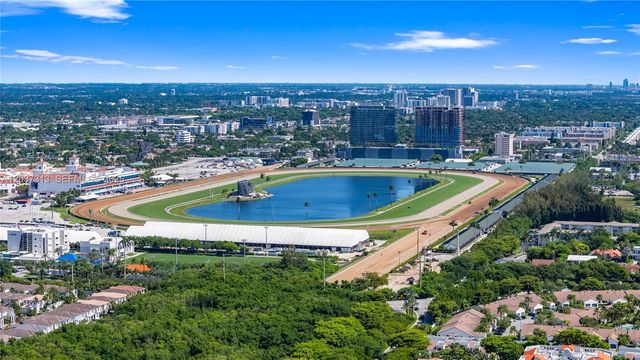 20000 E Country Club Drive 306, Aventura, FL 33180