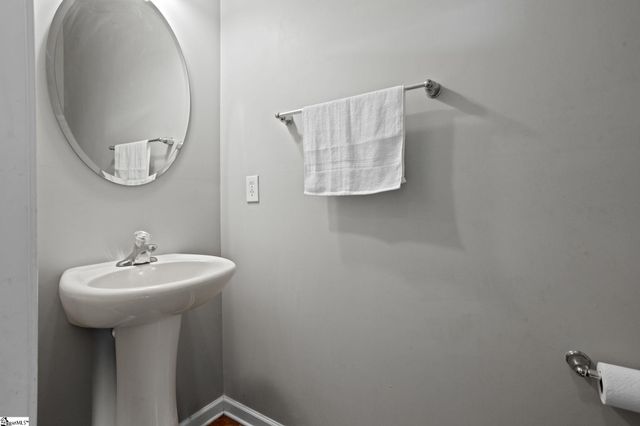 107 Castleton Circle, Boiling Springs, SC 29316