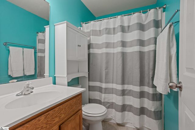 107 Castleton Circle, Boiling Springs, SC 29316