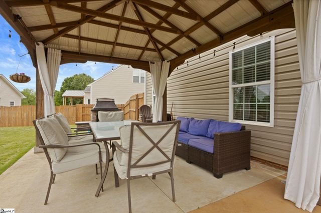 107 Castleton Circle, Boiling Springs, SC 29316