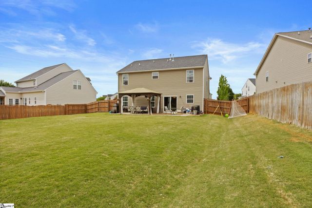 107 Castleton Circle, Boiling Springs, SC 29316