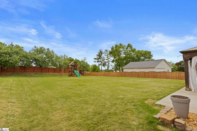 107 Castleton Circle, Boiling Springs, SC 29316