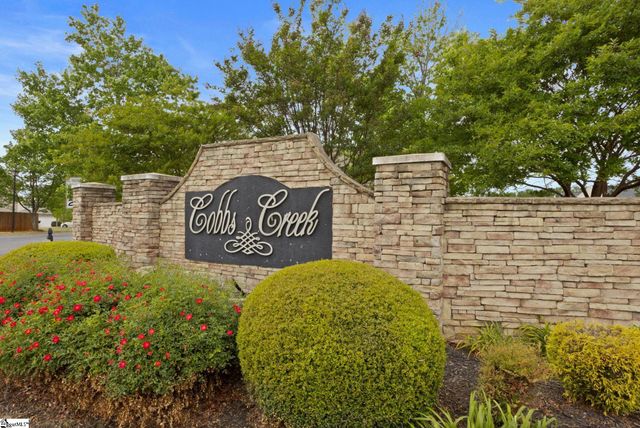 107 Castleton Circle, Boiling Springs, SC 29316