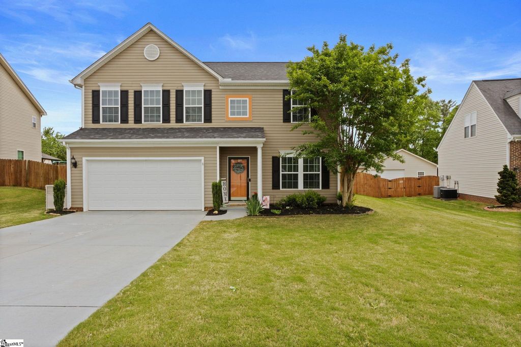 107 Castleton Circle, Boiling Springs, SC 29316