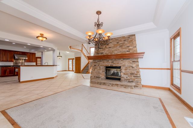 27009 Ashgate Crossing, Plainfield, IL 60585