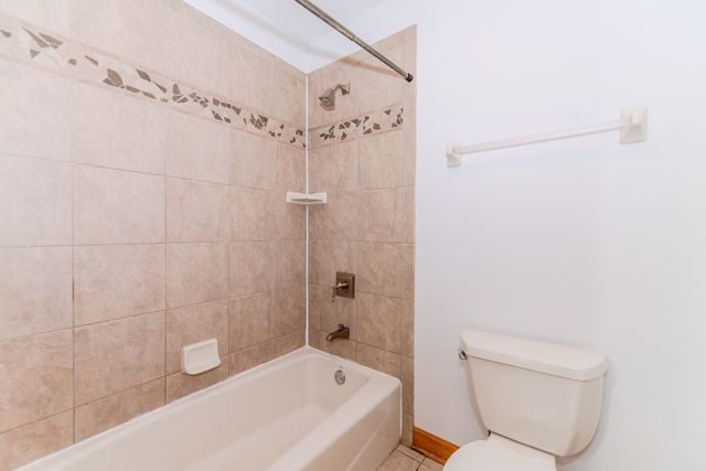 27009 Ashgate Crossing, Plainfield, IL 60585