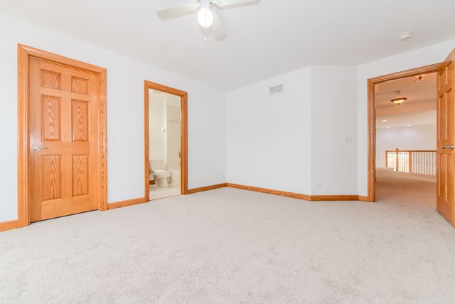 27009 Ashgate Crossing, Plainfield, IL 60585