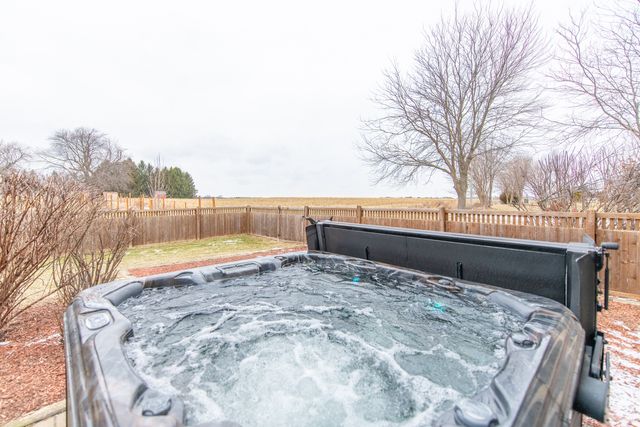 27009 Ashgate Crossing, Plainfield, IL 60585