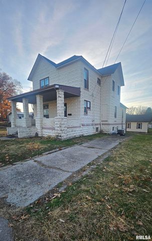 428 N MAIN Street, Lewistown, IL 61542