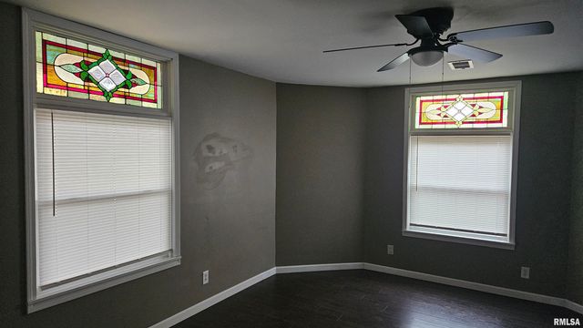 428 N MAIN Street, Lewistown, IL 61542