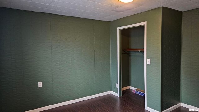 428 N MAIN Street, Lewistown, IL 61542